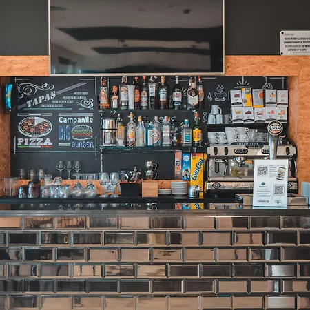 Travelodge Bcn Cornella Fira 酒店 科尔内拉德罗布雷加特