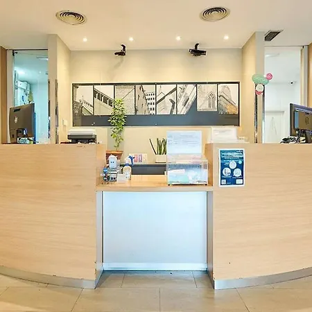 酒店 Travelodge Bcn Cornella Fira