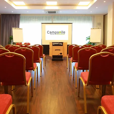 Travelodge Bcn Cornella Fira 3* 코르네야 데 요브레가뜨
