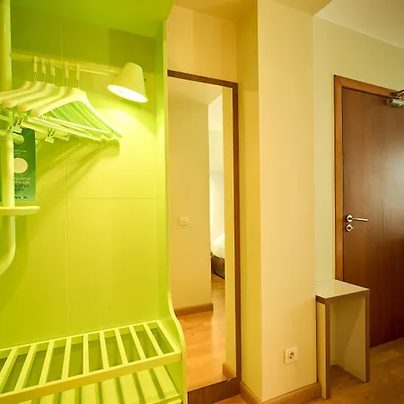 Travelodge Bcn Cornella Fira 3*