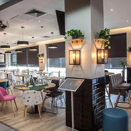 酒店 Travelodge Bcn Cornella Fira 科尔内拉德罗布雷加特