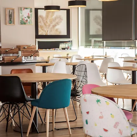 Travelodge Bcn Cornella Fira