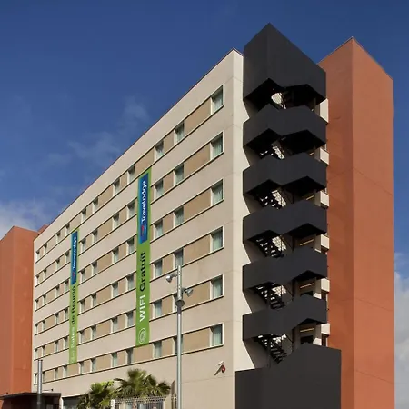 호텔 Travelodge Bcn Cornella Fira