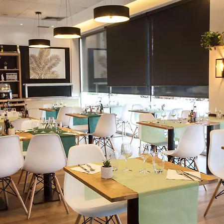 Travelodge Bcn Cornella Fira Hotel 3*