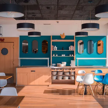 Travelodge Bcn Cornella Fira